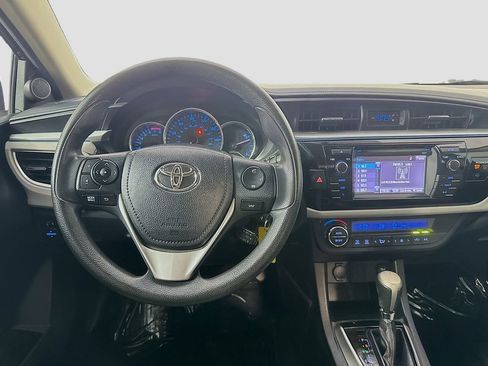 Used 2014 Toyota Corolla LE FWD image 23