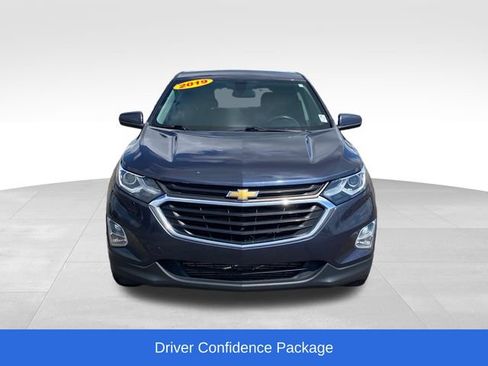 Used 2019 Chevrolet Equinox LT FWD image 2
