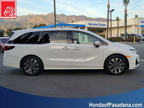 Certified 2026 Honda Odyssey Elite image 4