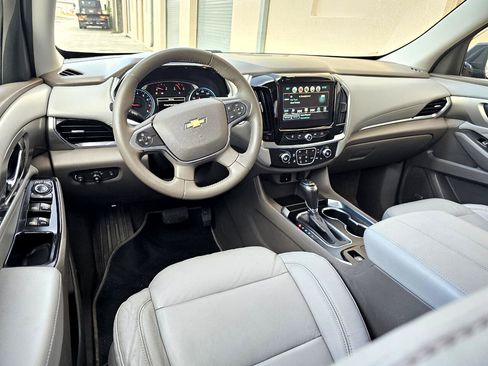 Used 2018 Chevrolet Traverse LT w/ LPO, 'HIT The Road' Package image 19