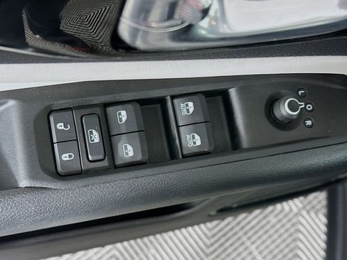 Used 2022 Jeep Compass Limited AWD/4WD image 15