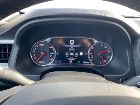 Used 2023 GMC Acadia SLT w/ Elevation Edition image 30