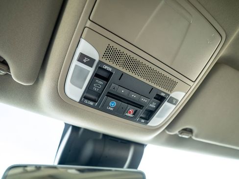 Certified 2020 Acura MDX SH-AWD w/ Technology Package image 38