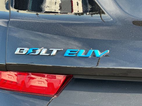 Used 2023 Chevrolet Bolt EUV LT image 27