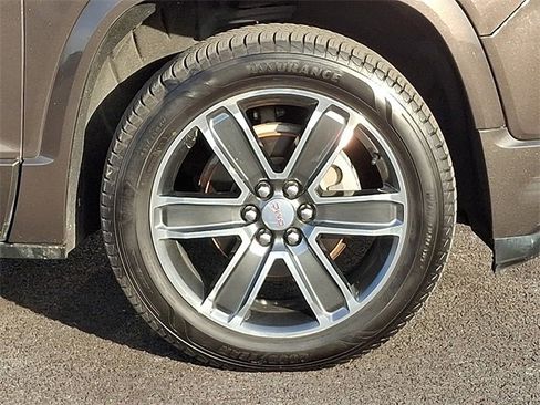 Used 2019 GMC Acadia Denali w/ Technology Package image 12