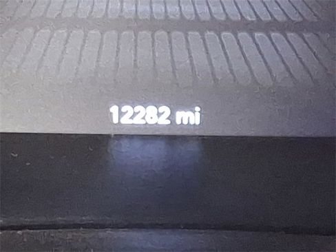 Used 2023 Dodge Challenger SXT w/ Blacktop Package image 21