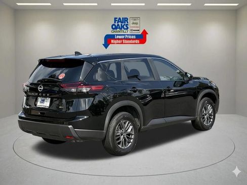 Used 2026 Nissan Rogue SV AWD/4WD image 6