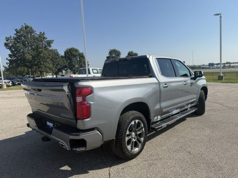 Used 2026 Chevrolet Silverado 1500 High Country w/ Technology Package AWD/4WD image 12