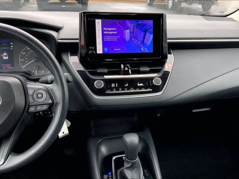 Used 2024 Toyota Corolla LE image 7