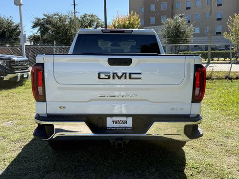New 2026 GMC Sierra 1500 SLT image 6