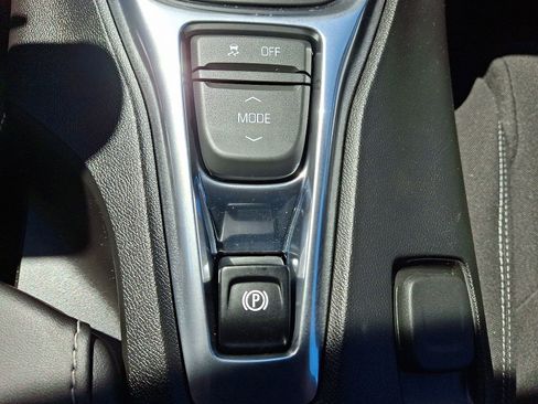 Used 2018 Chevrolet Camaro SS image 26