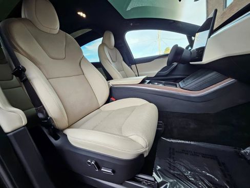 Used 2022 Tesla Model X image 48