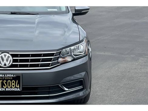 Used 2017 Volkswagen Passat 1.8T SE FWD image 19