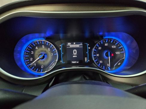 Used 2018 Chrysler Pacifica Touring Plus w/ Tire & Wheel Group image 33