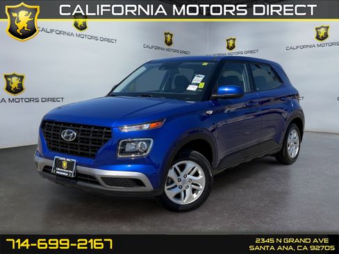 Used 2022 Hyundai Venue SE FWD image 1