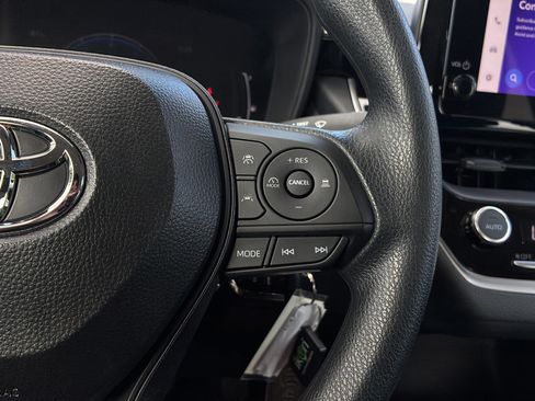 Used 2026 Toyota Corolla LE FWD image 27