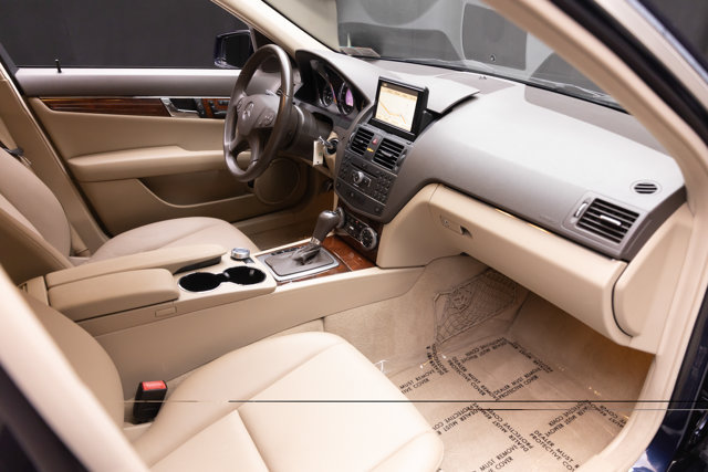 Used 2011 Mercedes-Benz C 300 4MATIC Sedan image 51