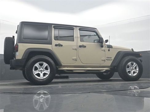 Used 2017 Jeep Wrangler Unlimited Sport w/ Quick Order Package 24S image 32