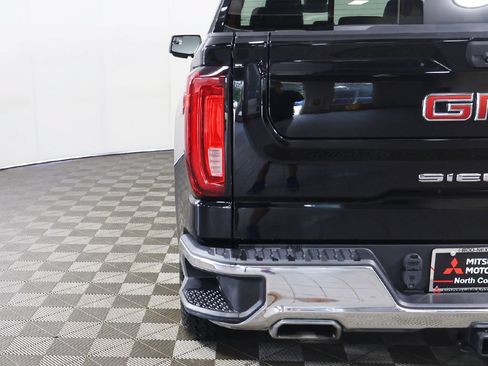Used 2023 GMC Sierra 1500 SLT w/ SLT Premium Package AWD/4WD image 18