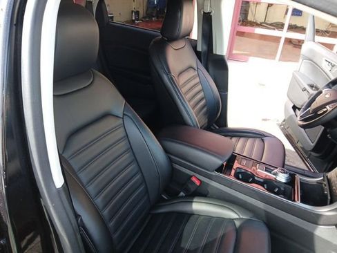 Used 2020 Ford Edge SEL image 20