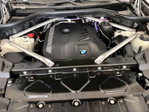 Used 2025 BMW X5 xDrive40i w/ Climate Comfort Package AWD/4WD image 34