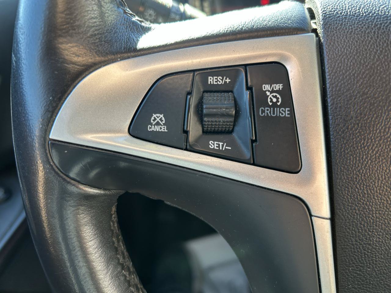 Used 2015 GMC Terrain SLT FWD image 18
