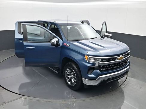 Used 2024 Chevrolet Silverado 1500 LT image 29