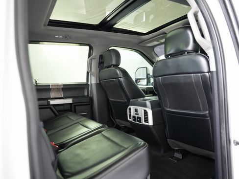 Used 2019 Ford F350 Lariat w/ Lariat Ultimate Package image 43