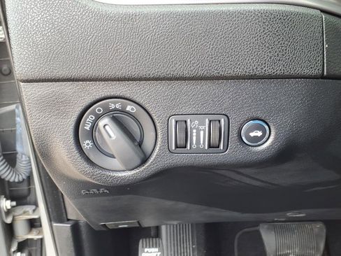 Used 2023 Dodge Charger R/T w/ Blacktop Package image 17