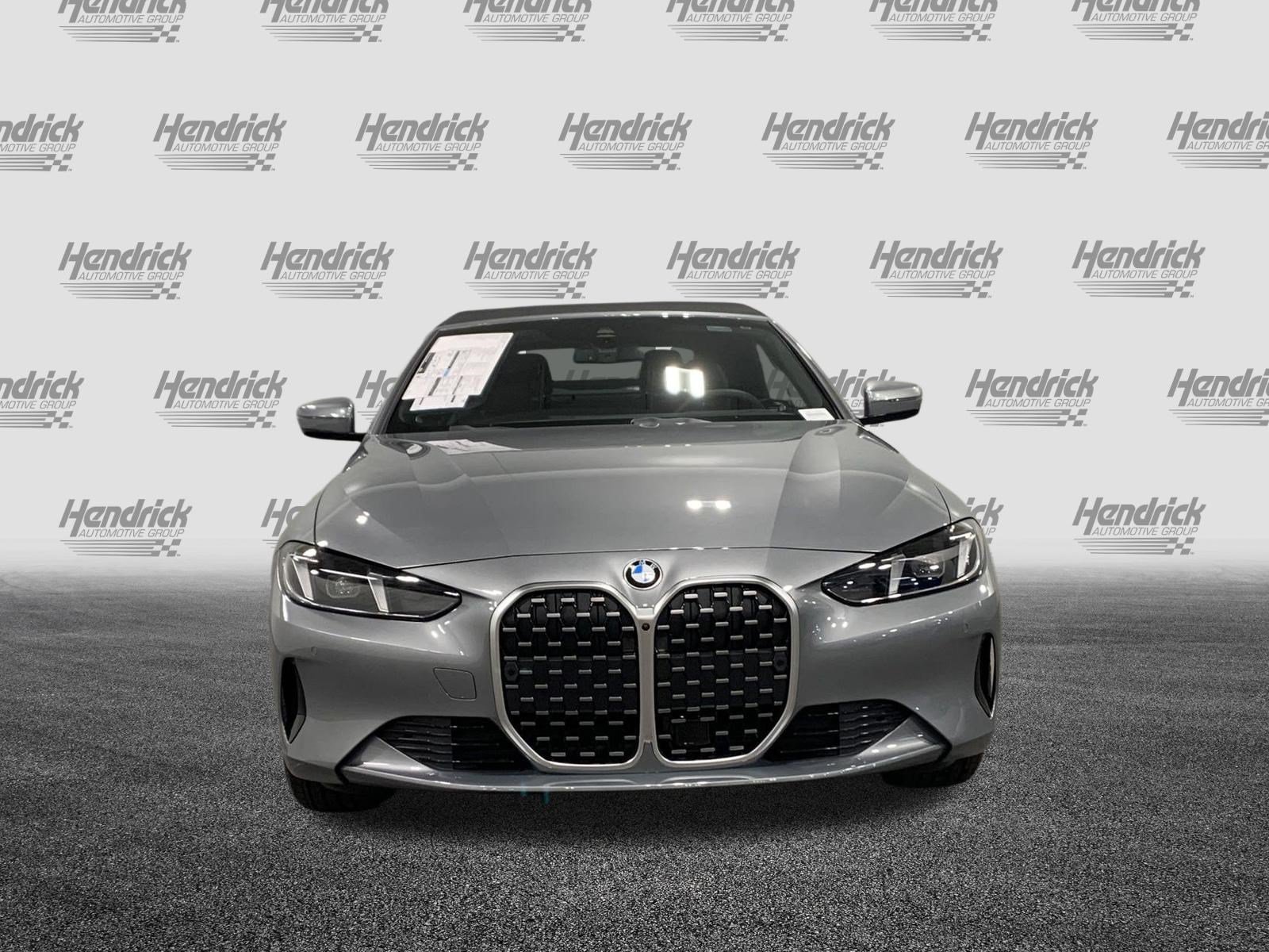 Used 2025 BMW 430i Convertible w/ Premium Package RWD image 2