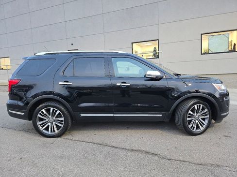 Used 2018 Ford Explorer Platinum image 21