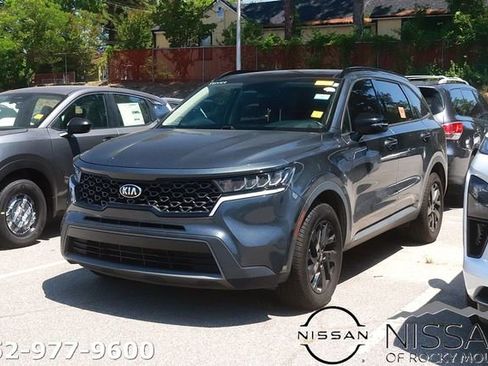 Used 2021 Kia Sorento S w/ Panoramic Sunroof Package AWD/4WD image 1