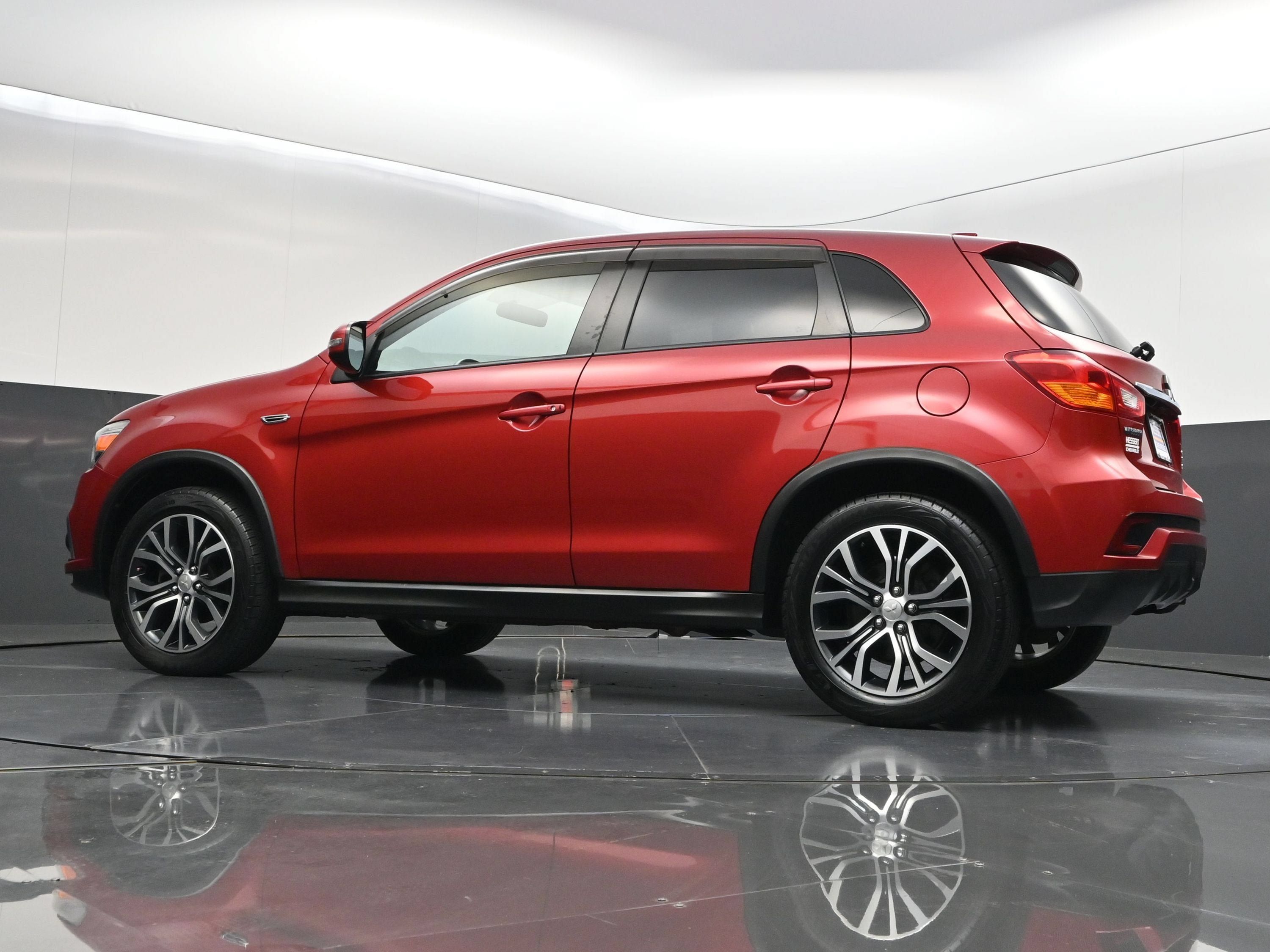 Used 2018 Mitsubishi Outlander Sport SE AWD/4WD image 40