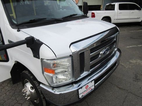 Used 2017 Ford E-450 and Econoline 450 Super Duty w/ Shuttle Bus Prep Package image 42