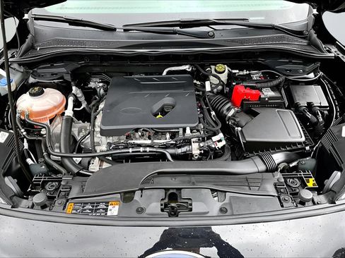 Used 2020 Ford Escape SE image 24