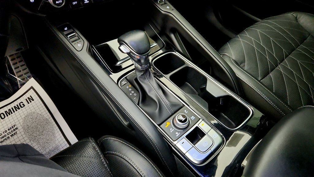 Used 2025 Kia Telluride SX X-Line AWD/4WD image 16