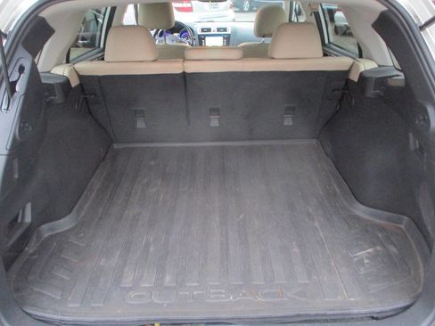 Used 2015 Subaru Outback 2.5i Limited image 16