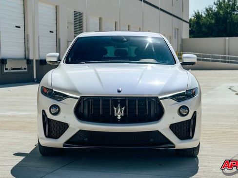 Used 2019 Maserati Levante Trofeo AWD/4WD image 15