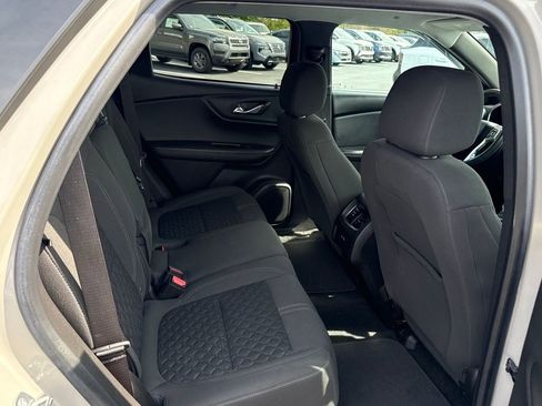 Used 2021 Chevrolet Blazer LT FWD image 25