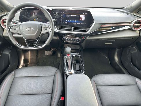 Certified 2024 Chevrolet Trax RS w/ Sunroof Package image 10