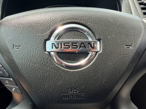 Used 2020 Nissan Pathfinder S AWD/4WD image 21