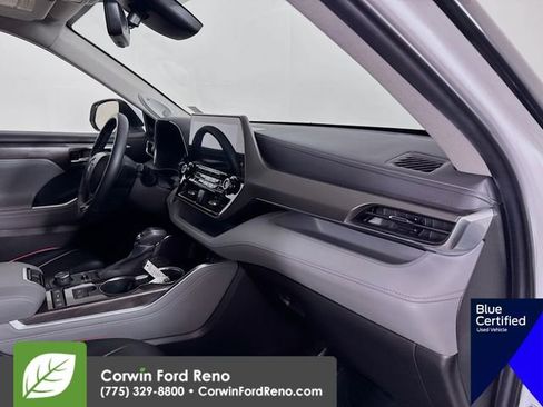 Used 2022 Toyota Highlander Limited image 33