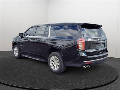 Used 2024 Chevrolet Suburban Premier image 4