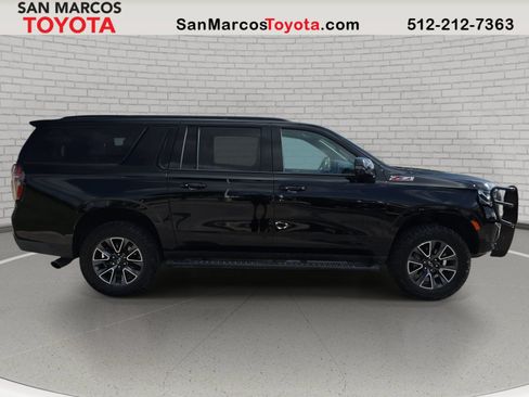 Used 2021 Chevrolet Suburban Z71 w/ Luxury Package AWD/4WD image 5