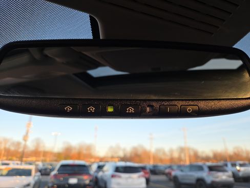 Used 2020 Nissan Armada SL w/ Premium Package image 16