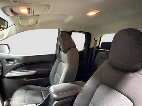 Used 2018 Chevrolet Colorado LT w/ LT Convenience Package image 20