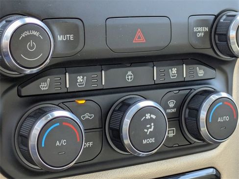 Used 2020 RAM 1500 Laramie image 24