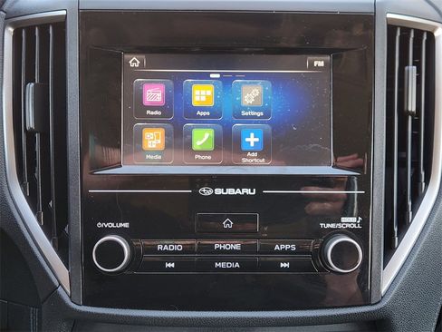 Used 2018 Subaru Crosstrek 2.0i Premium image 16