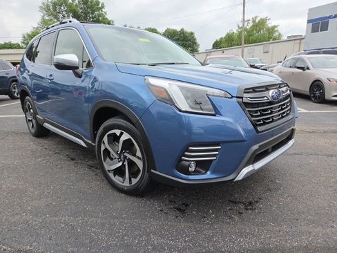 Used 2024 Subaru Forester Touring w/ Convenience Package AWD/4WD image 1