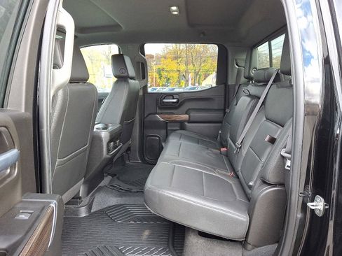 Used 2021 Chevrolet Silverado 1500 LT Trail Boss w/ Convenience Package II image 10